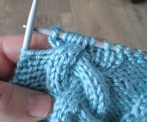 How to Knit the Cable Stitch Without a Cable Needle - KnotEnufKnitting