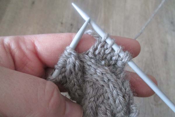 how-to-knit-the-cable-stitch-without-a-cable-needle-step-8